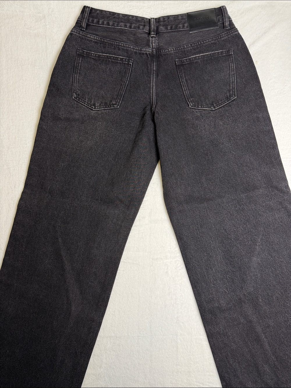 Princess Polly Women’s Wide-Leg Jeans in Washed Black - Picture 5 of 7